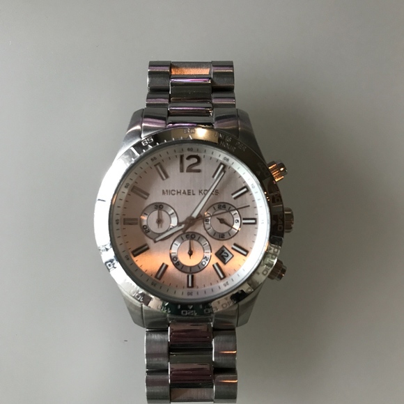 Michael Kors Silver Chronograph Watch - Picture 2 of 8